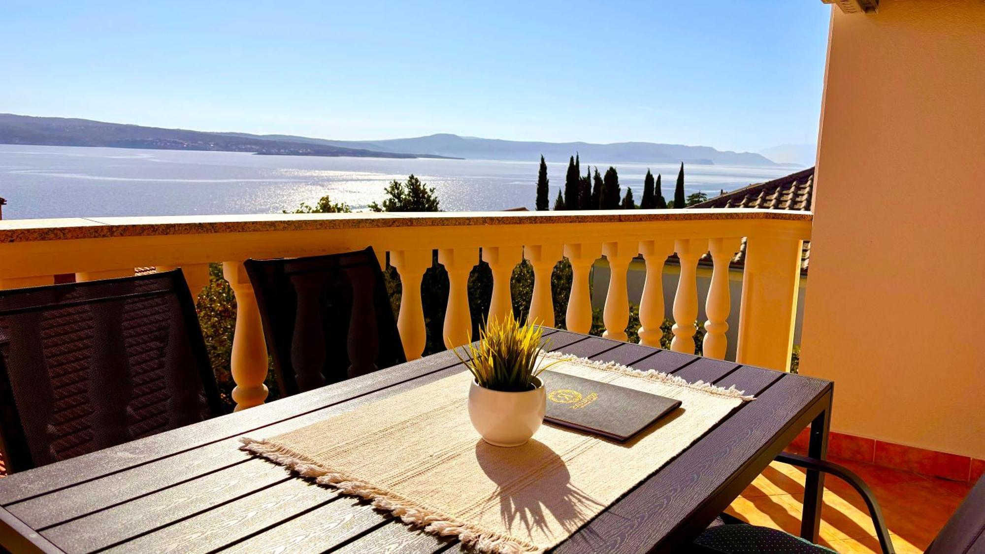 Apartments Villa Maria Crikvenica Luaran gambar