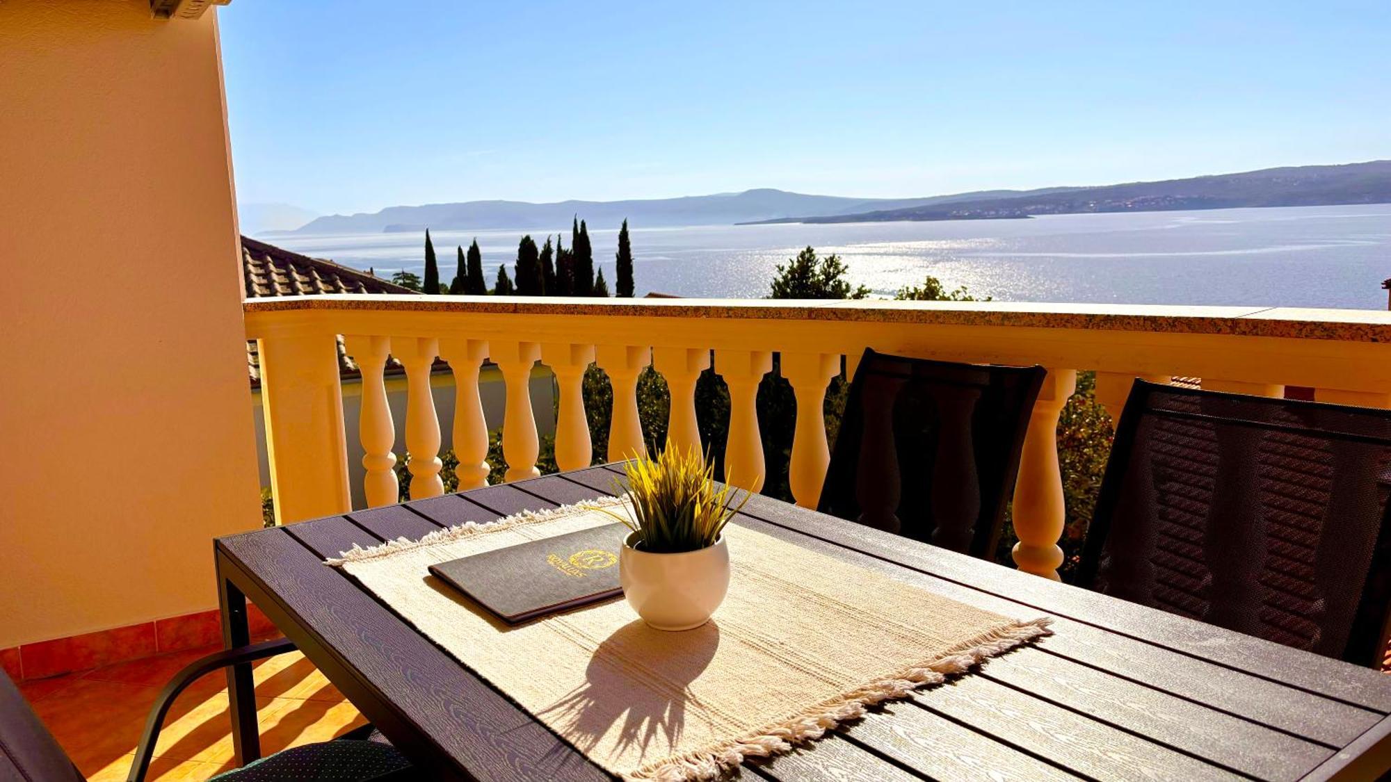 Apartments Villa Maria Crikvenica Luaran gambar