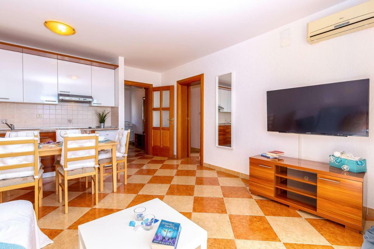 Apartments Villa Maria Crikvenica Luaran gambar